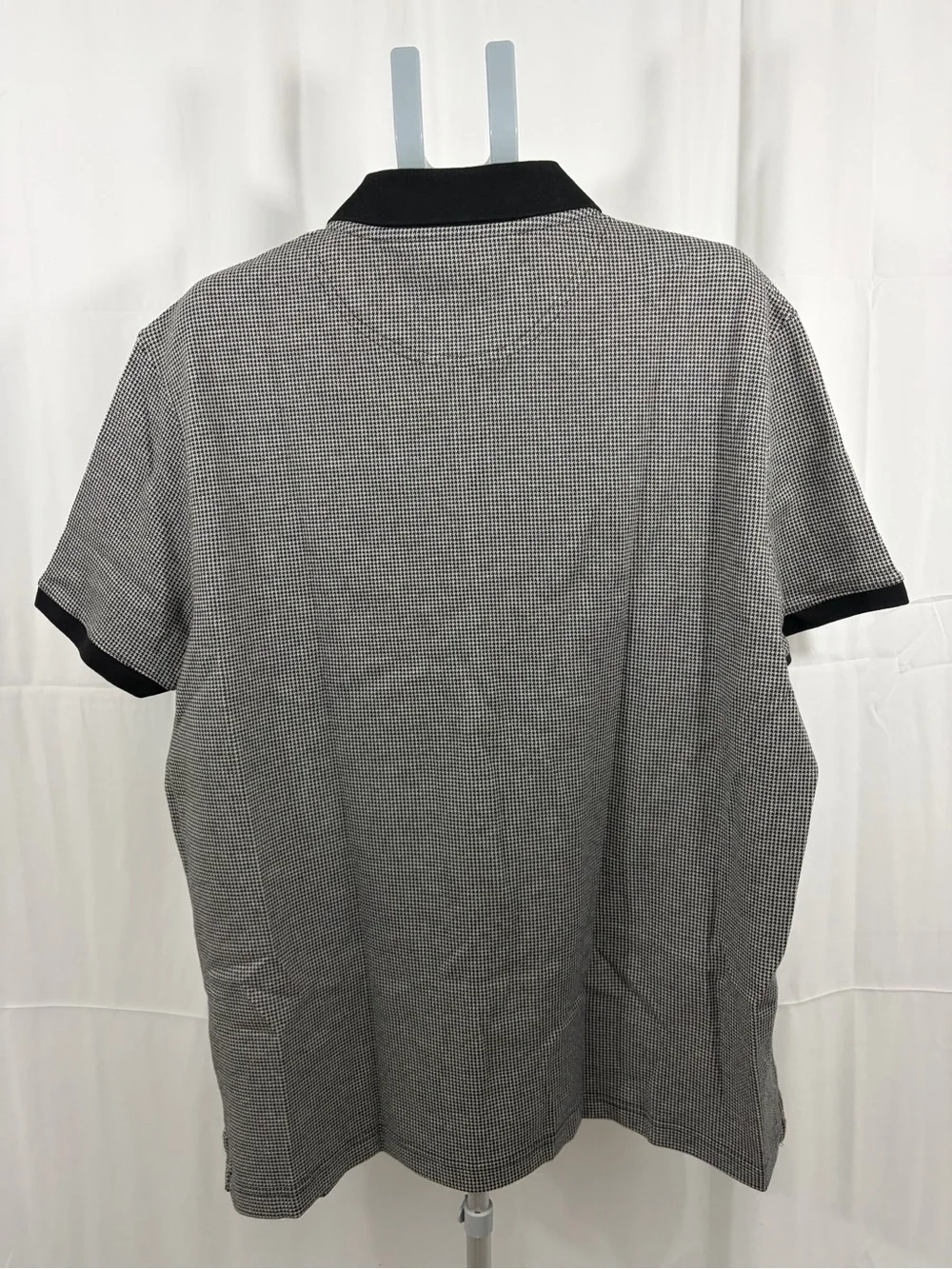 NWT Haggar Women’s Size XXL Soft Black & White Zip Up Polo